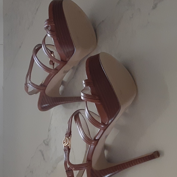 🆕️ MICHAEL  Michael Kors NWT Caramel Brown Size 7M Platform Stiletto Heel Shoes - Picture 13 of 14